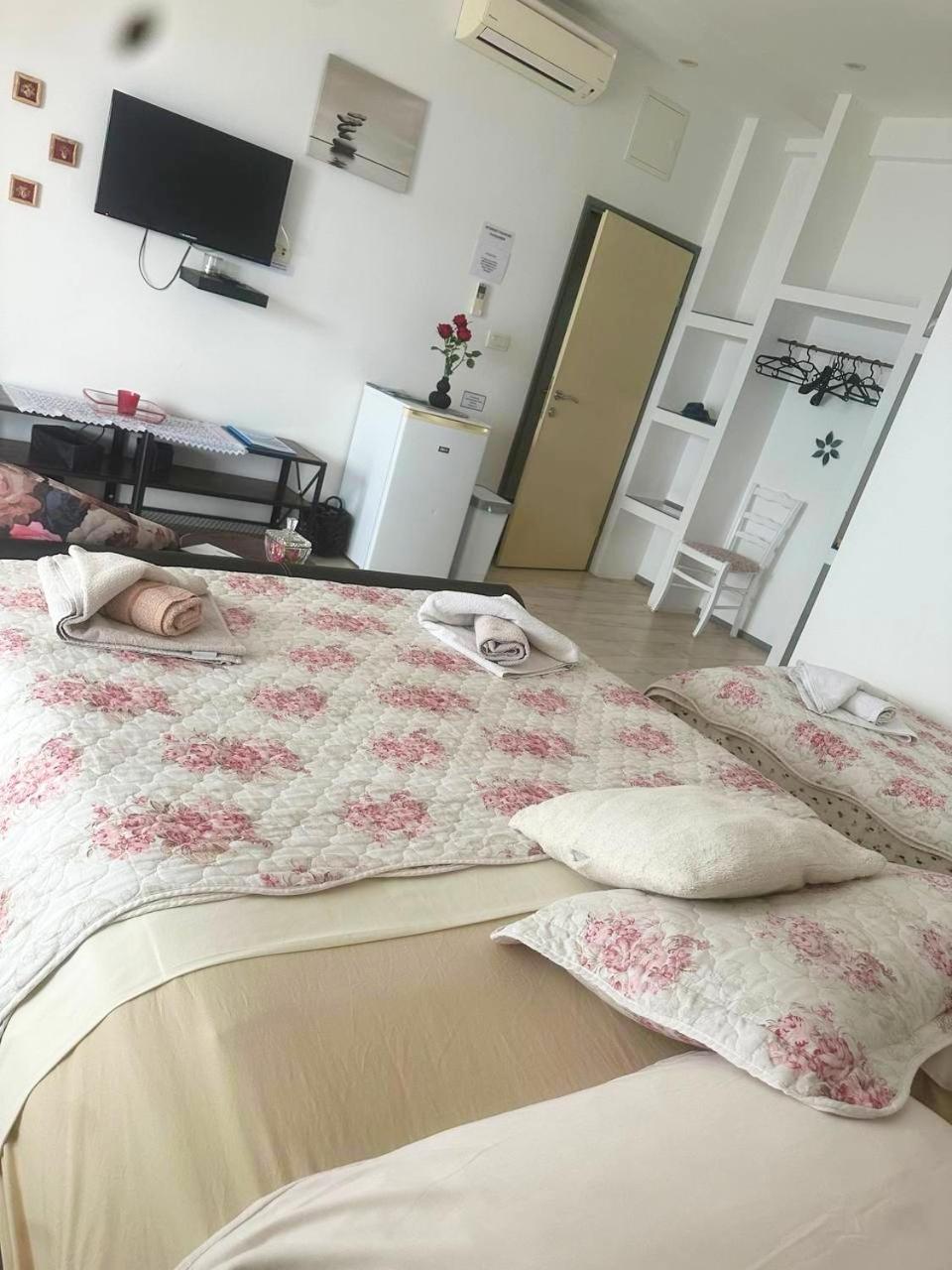 Super Horizont -Free Parking And Jaccuzzi Hotel Stobrec Exterior photo